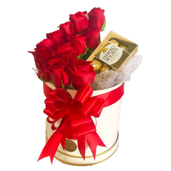 bouquet de 15 rosas con bombones en caja
