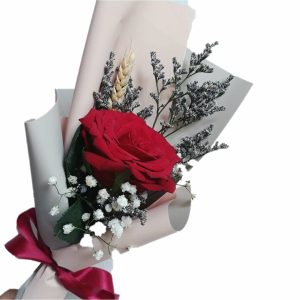 Rosa individual en ramo